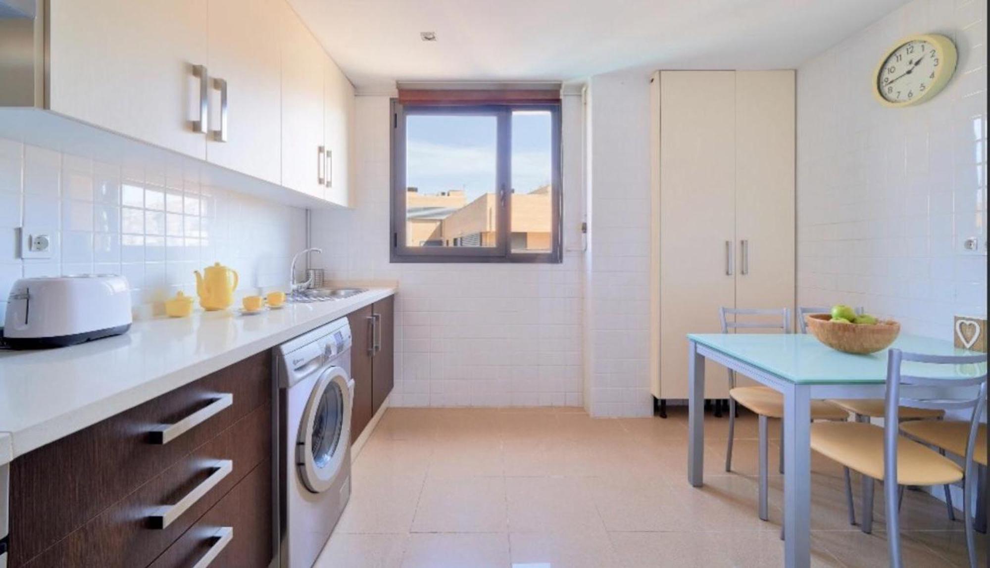 Holidays2Malaga Heroe De Sostoa Con Piscina Junto Estacion Ave Y Playa Dış mekan fotoğraf